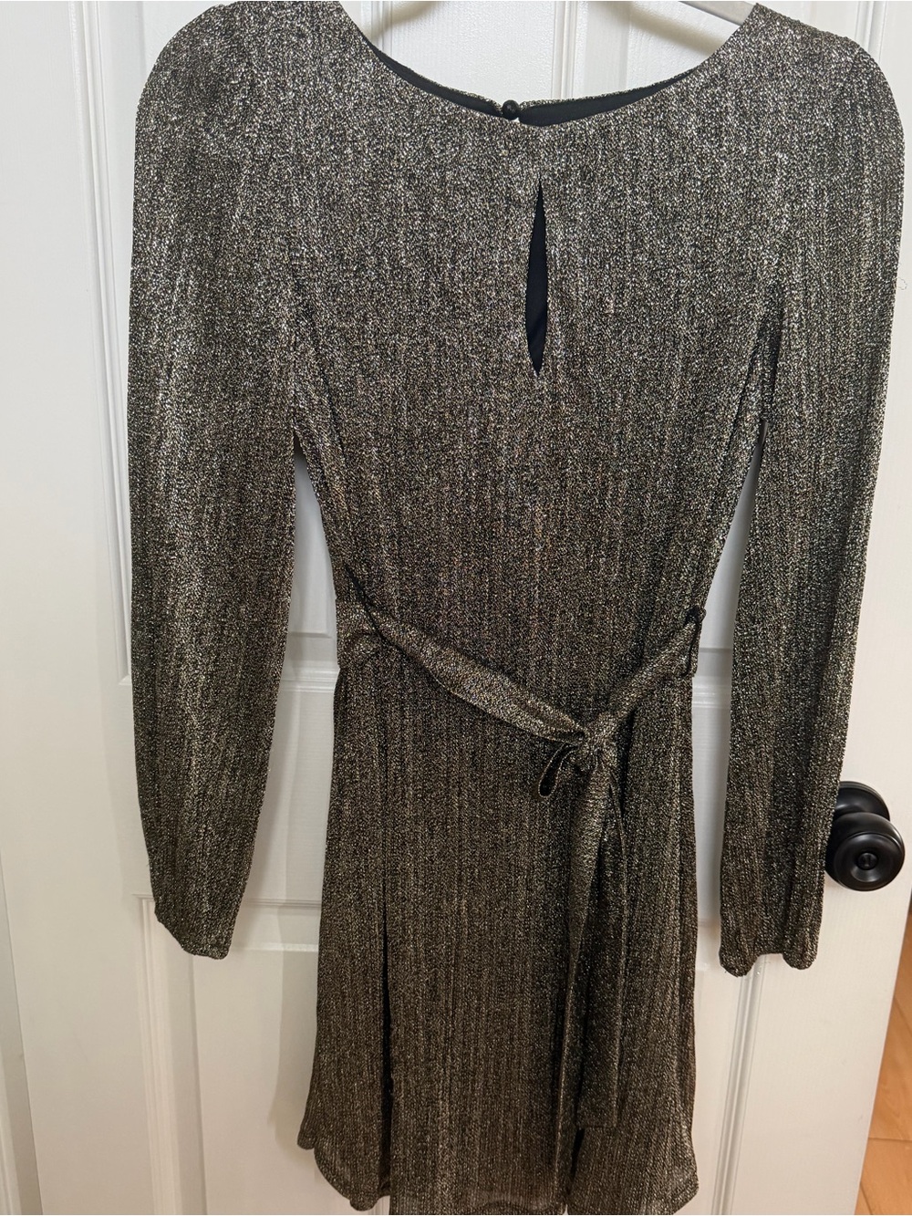 Metallic Black Tie-Waist Long Sleeve Dress